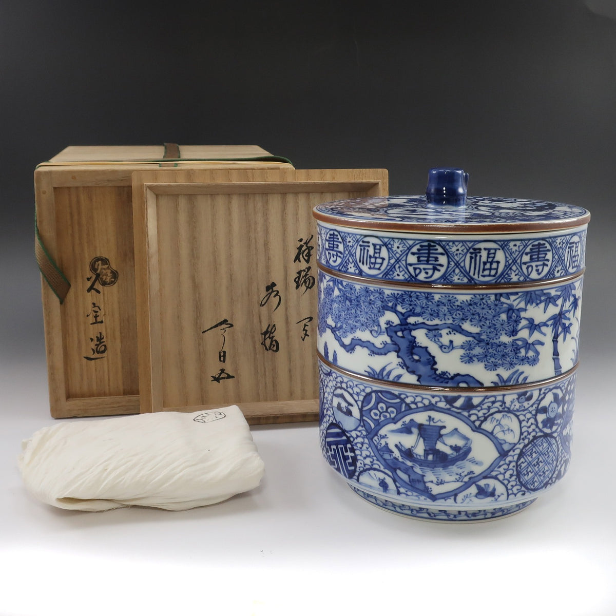 時代物 無銘 鉄地 花形 鍔 鉄製 骨董品 – NISHIKINO VINTAGE KYOTO