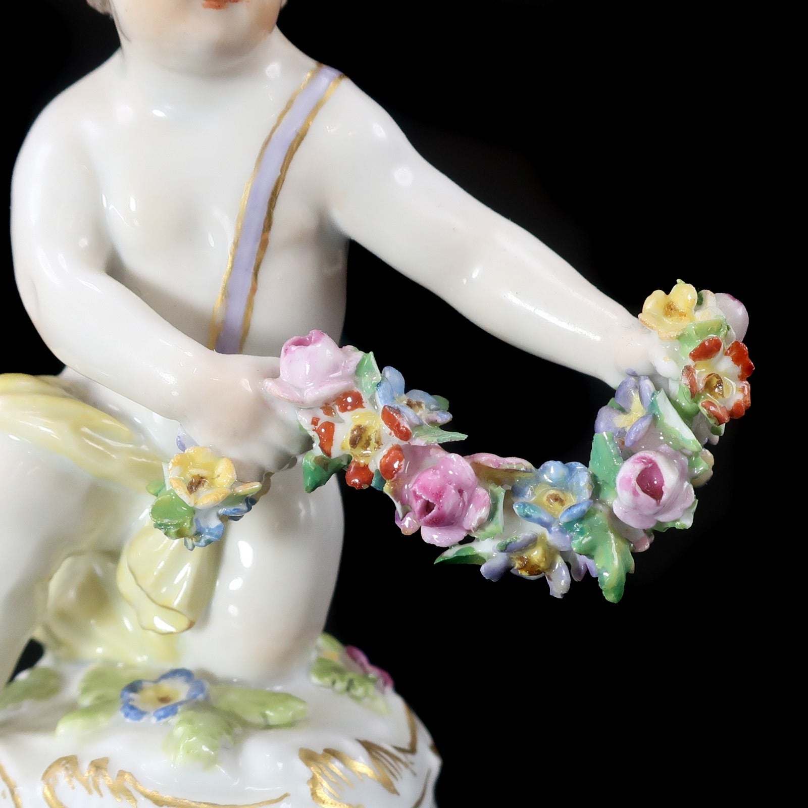 Meissen】マイセン 花飾りをもつ天使 置物 オブジェ – NISHIKINO