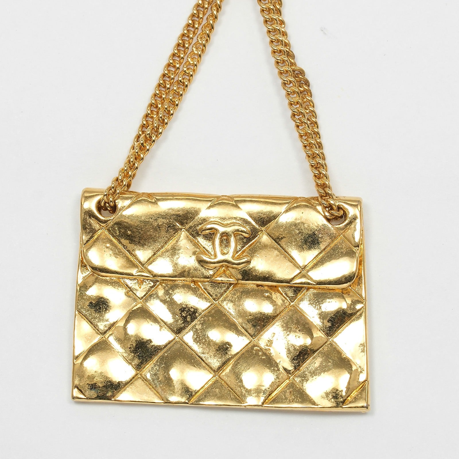 AQK10 シャネル極美品 ブローチ ココマトラッセバッグモチーフ CHANEL】シャネル バッグモチーフ マトラッセ ココマーク ブローチ