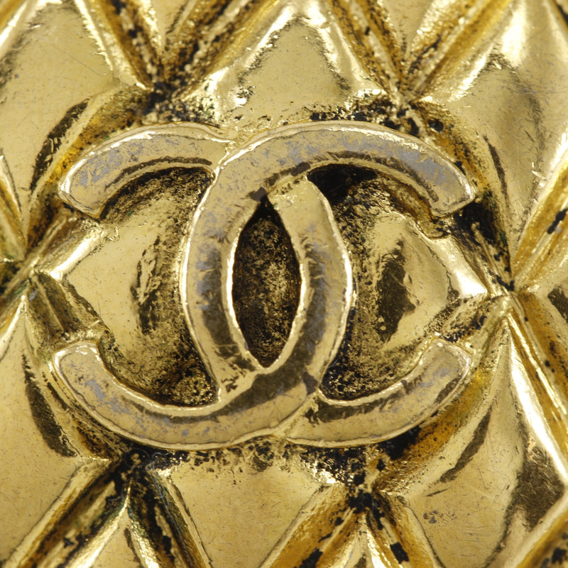 CHANEL】シャネル ココマーク マトラッセ イヤリング – NISHIKINO