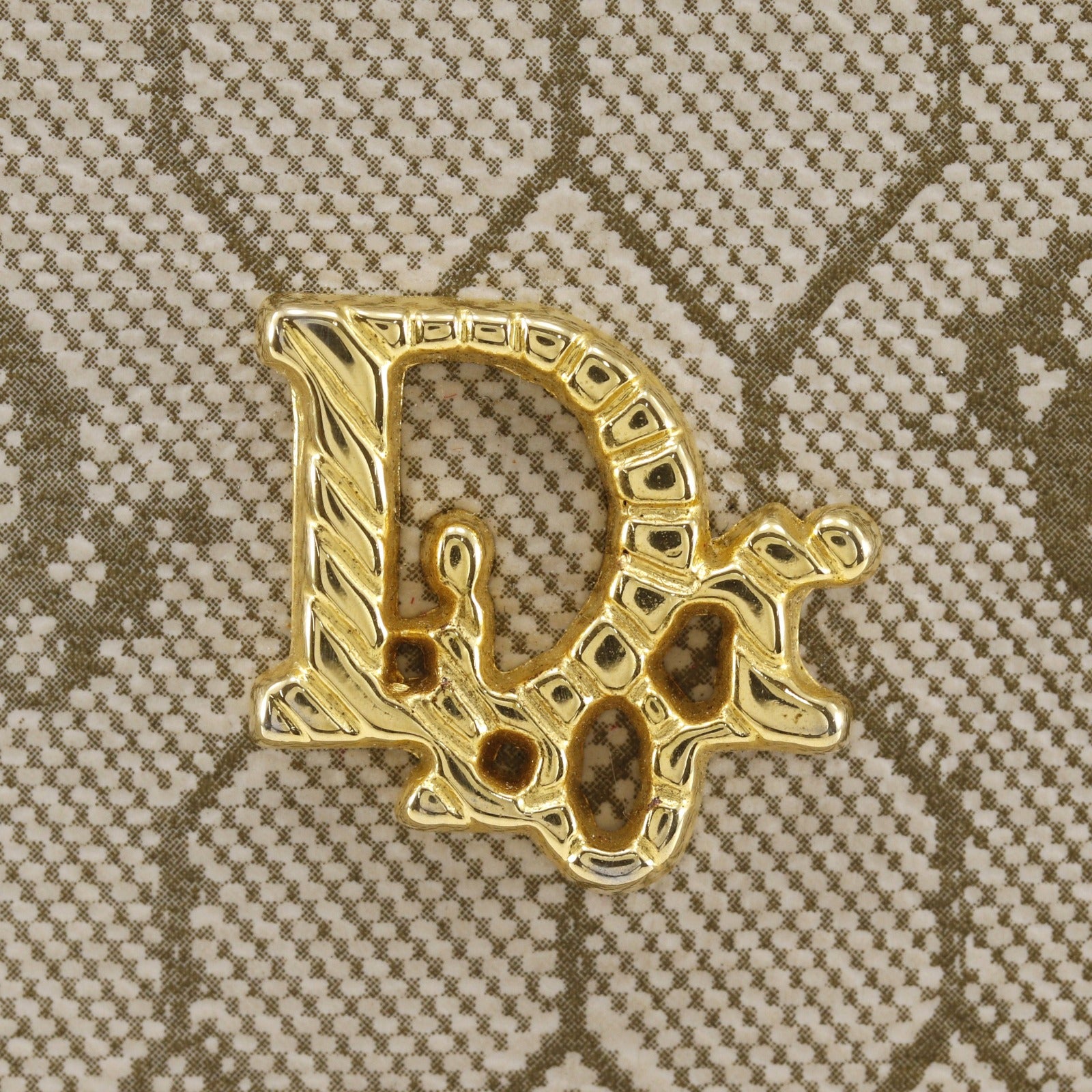 Dior】クリスチャンディオール ハニカム柄チェーンショルダー