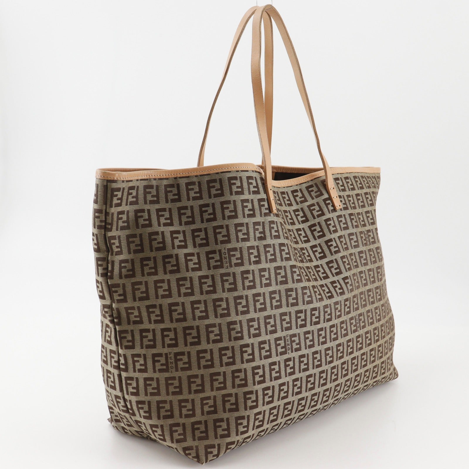 FENDI】フェンディ ズッキーノ トートバッグ 8BH005 – NISHIKINO