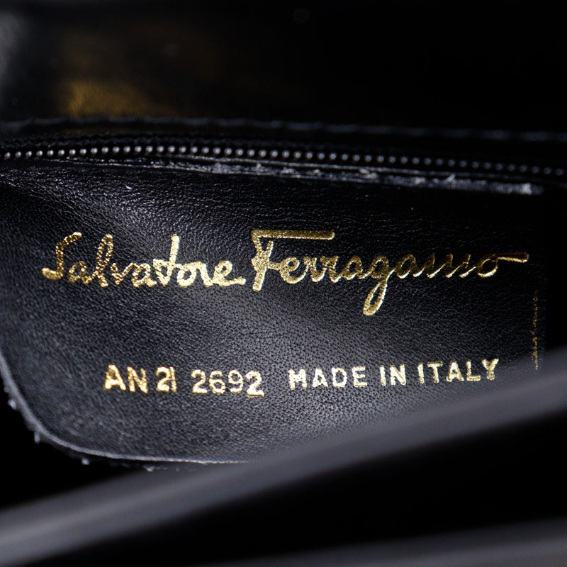 [Salvatore Ferragamo] Salvatore Ferragamo Gancini Bolso de hombro pantorrilla negra diagonal colgando a5 flap gancini damas