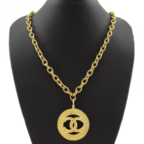 [Chanel] Chanel 
 COCO Mark Collar 
 Chapado en oro vintage 28 Grabado alrededor de 105.0 g Coco Mark Ladies A Rank