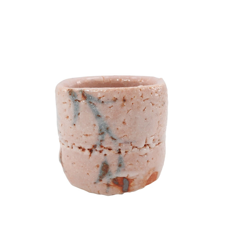 志野 ぐい呑 ☆若尾利貞作 若尾利貞 造 志野ぐい呑 食器 – NISHIKINO