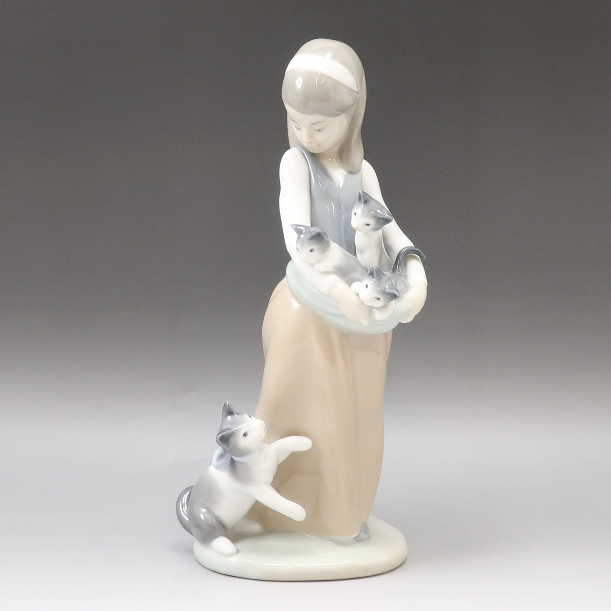 Lladro】リヤドロ お祈りの時間 置物 オブジェ – NISHIKINO VINTAGE KYOTO