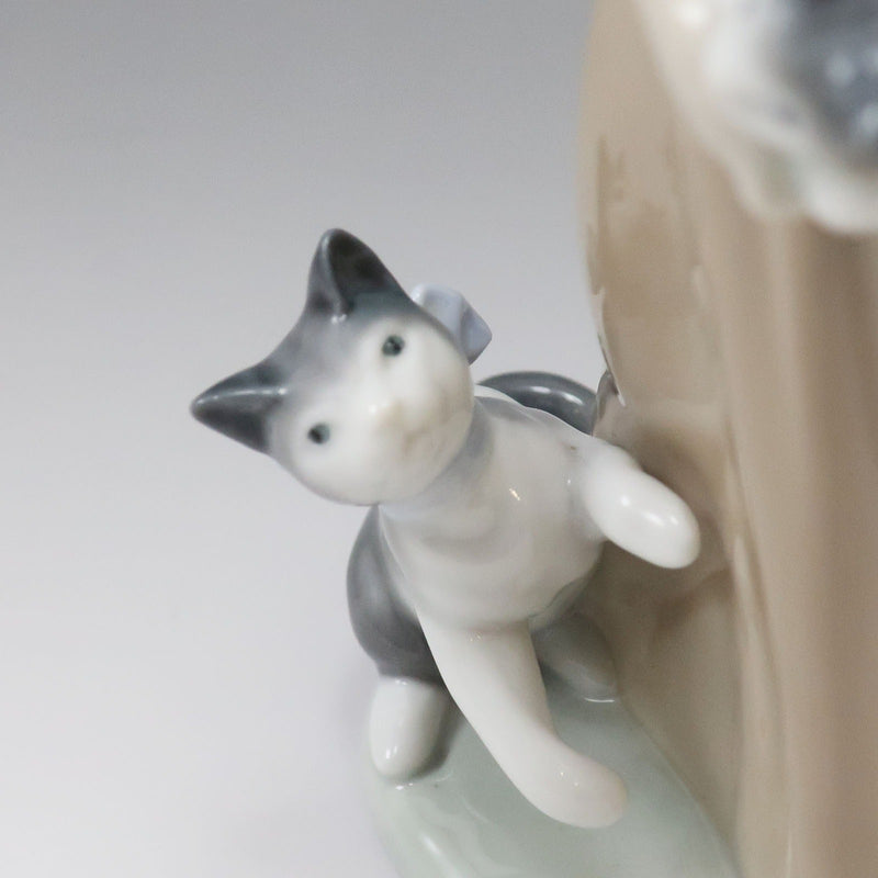 Lladro】リヤドロ 子猫をエプロンに 置物 オブジェ – NISHIKINO