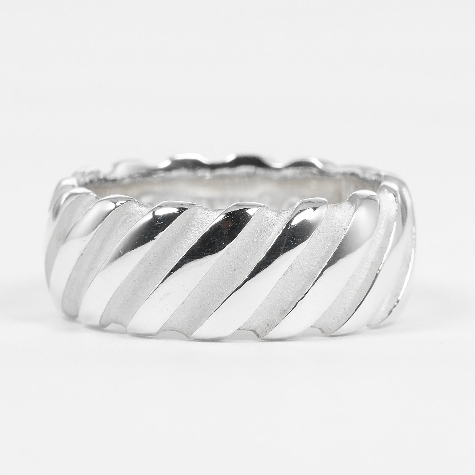 TIFFANY&Co.】ティファニー ツイスト 15.5号 リング・指輪