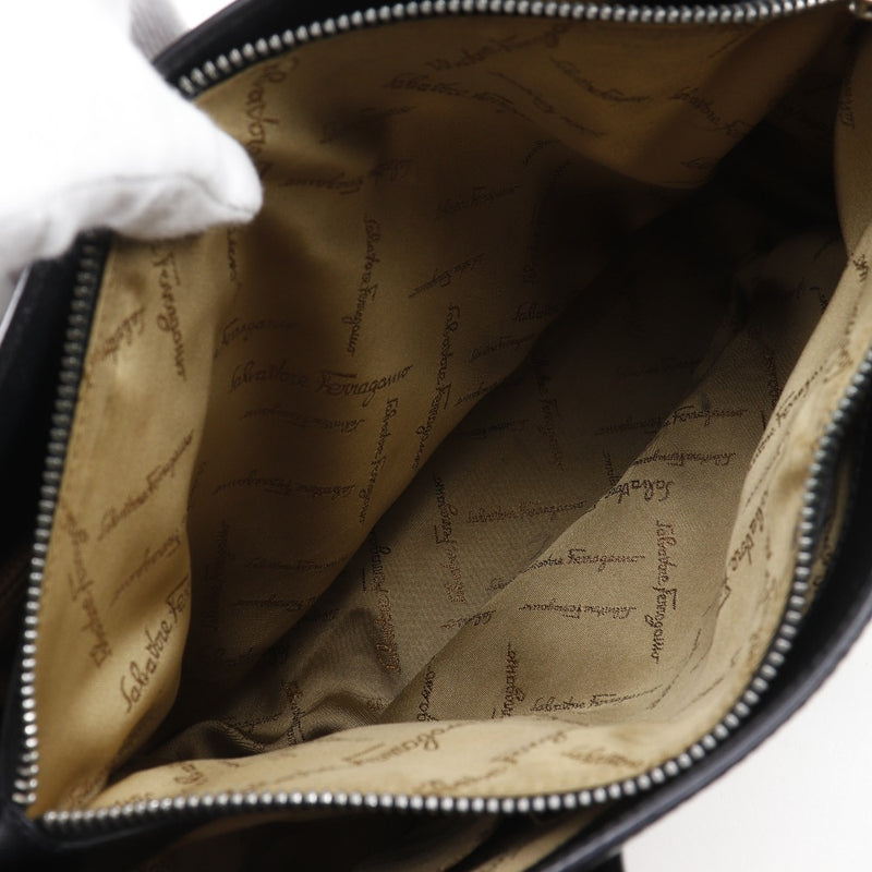 【Salvatore Ferragamo】サルヴァトーレフェラガモ ガンチーニ サフィアーノ調 ハンドバッグ
 DY-21 7814