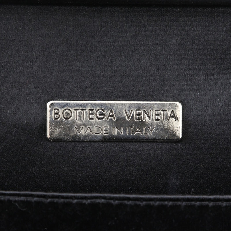 【BOTTEGAVENETA】ボッテガヴェネタ
 イントレチャート ハンドバッグ
 パーティーバッグ サテン 黒 手提げ スナップボタン Intrecciato レディースA-ランク