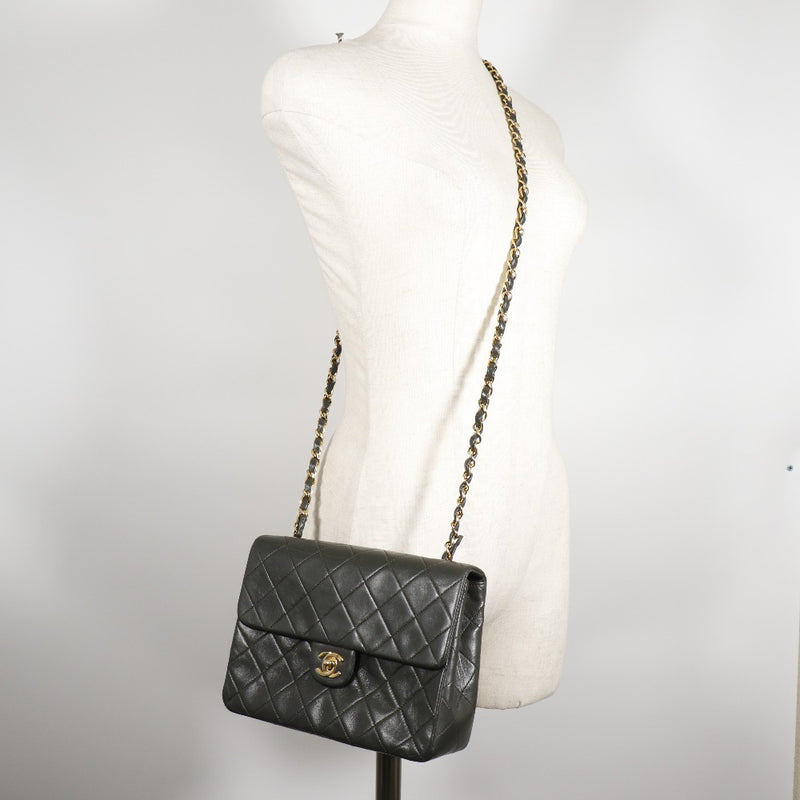 [CHANEL] Chanel ChainShoulder Shoulder Bag Matelasse Lambskin Moss Green Diagonal Turn Lock CHAINSHOULDER Ladies A Rank