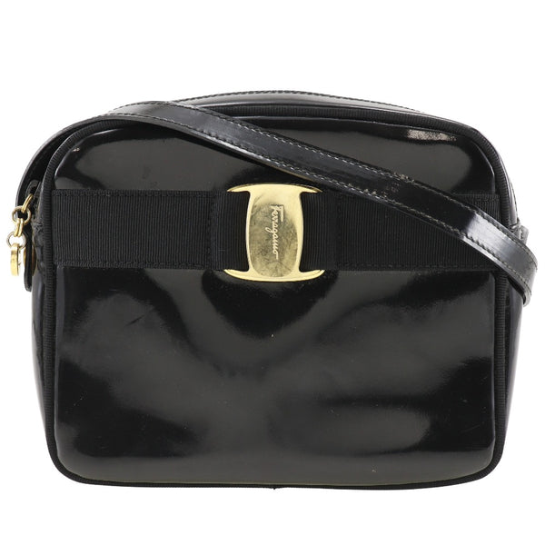 [Salvatore Ferragamo] Salvatore Ferroferragamo Vala Shouther Bag D213096 에나멜 검은 대각선 패스너 Vala Ladies