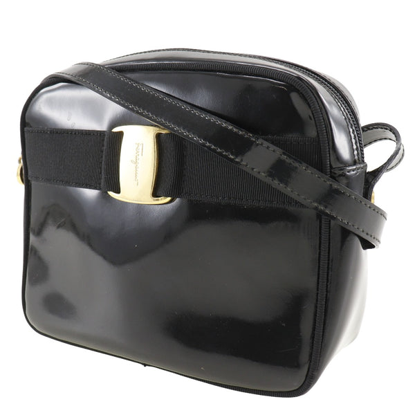 [Salvatore Ferragamo] Salvatore Ferragamo 
 Bolso de hombro de Vala 
 D213096 ENAMELO NEGRO DIAGONAL SUPERACIÓN Vala Ladies