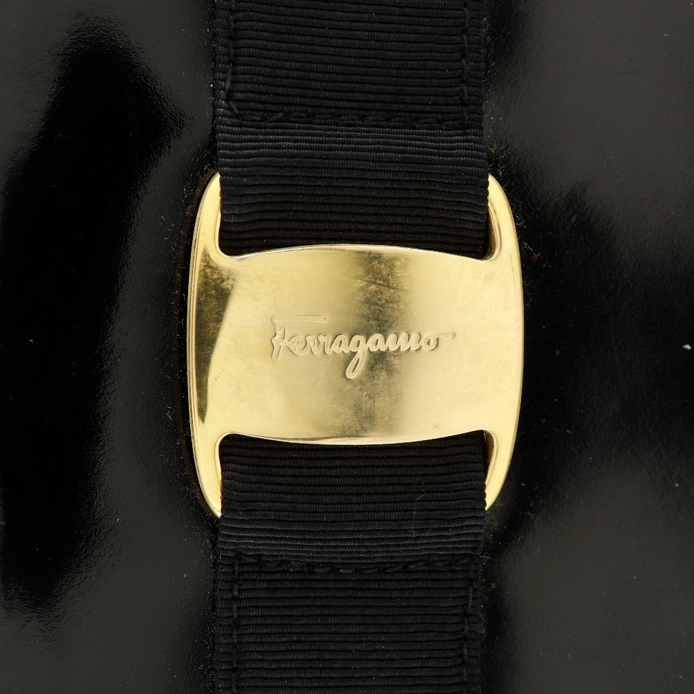 サルヴァトーレフェラガモ ヴァラ 斜め掛け ショルダーバッグ D213096 ヌバック レディース Salvatore Ferragamo 【1-0247559】 Salvatore Ferragamo - サルヴァトーレフェラガモ ヴァラ 斜め掛け
