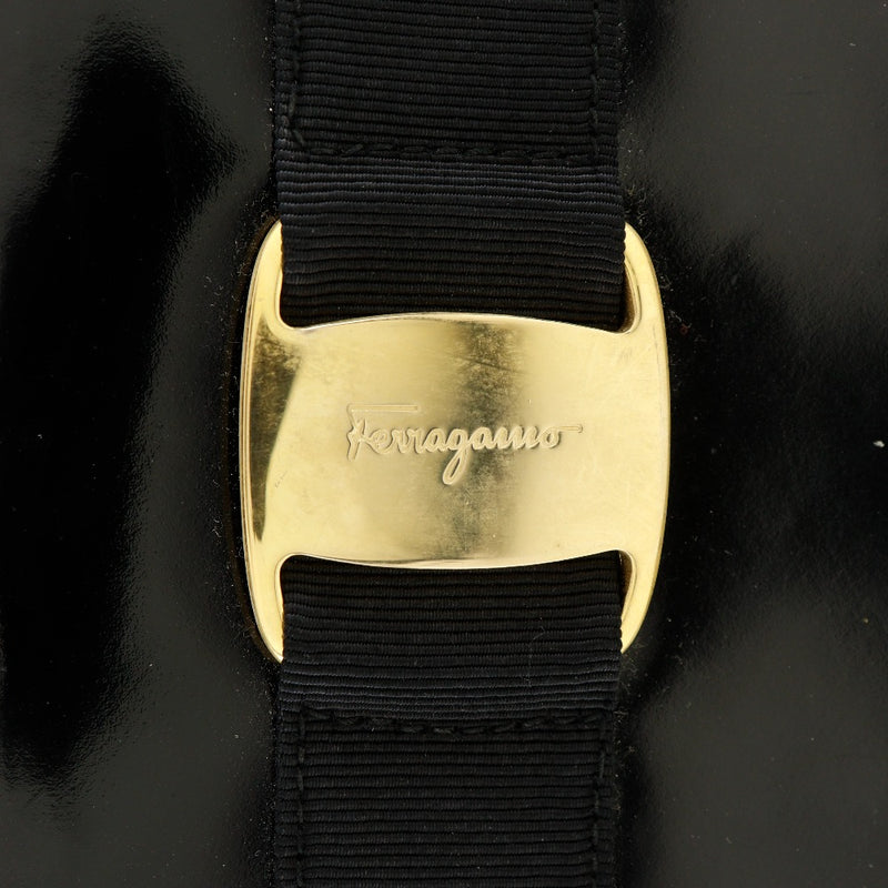 【Salvatore Ferragamo】サルヴァトーレフェラガモ ヴァラ ショルダーバッグ
 D213096