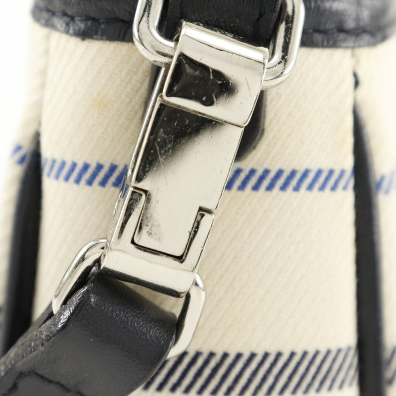 【BURBERRY】バーバリー
 ワンショルダー ショルダーバッグ
 キャンバス オフホワイト 肩掛け ファスナー One Belt レディース