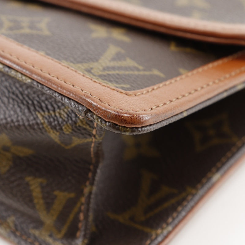 [路易威登]LOUIS VUITTON
 pochette dam gm离合器袋 
 第二袋复古M51810会标帆布茶864th雕刻快照纽扣pochette dam dam dam gm unisex b级