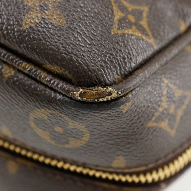 [路易威登]LOUIS VUITTON
 Porto Documan垂直手提包 
 会标bekia M95529会标帆布茶AR3007刻有A4双Zipper Porto文档垂直男士