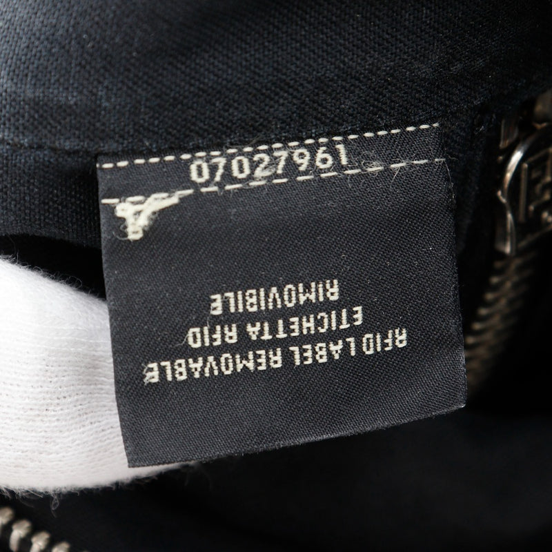 [FENDI] 펜디 피쉬아이 바디백 
 7VA526