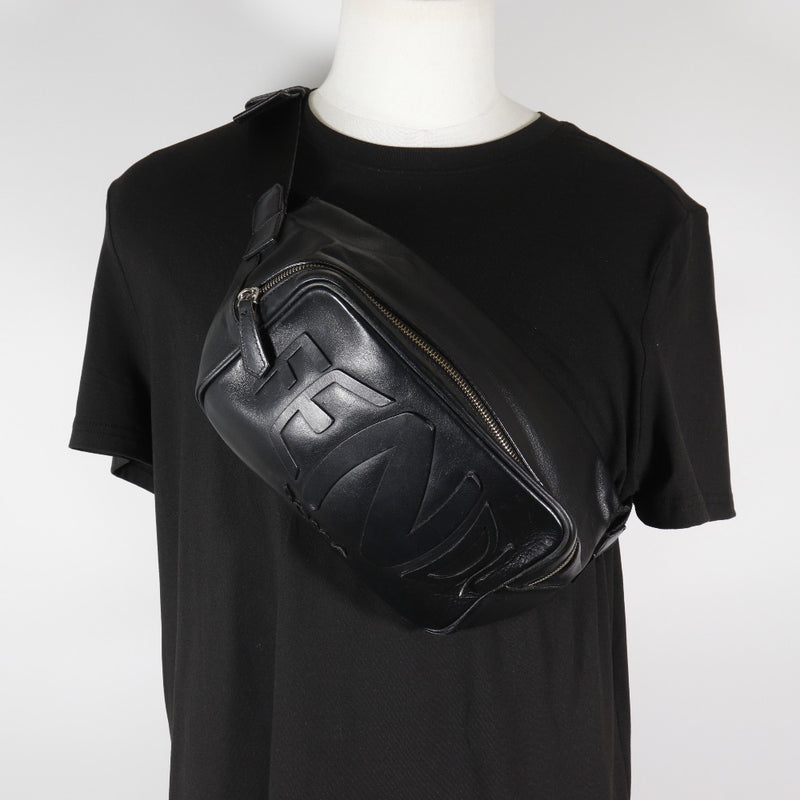 [FENDI] 펜디 피쉬아이 바디백 
 7VA526