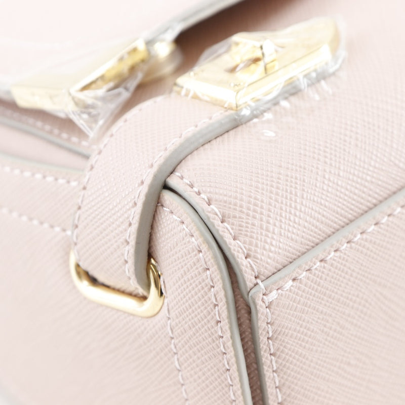 [Samantha thavasa] Samantha thavasa ale hombro de hombro