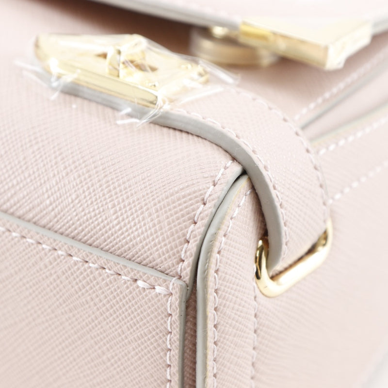 [Samantha thavasa] Samantha thavasa ale hombro de hombro