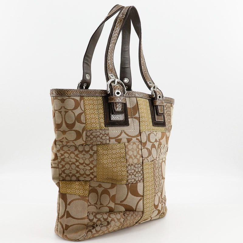 [COACH] 코치 시그니처 패치워크 토트백 
 10089