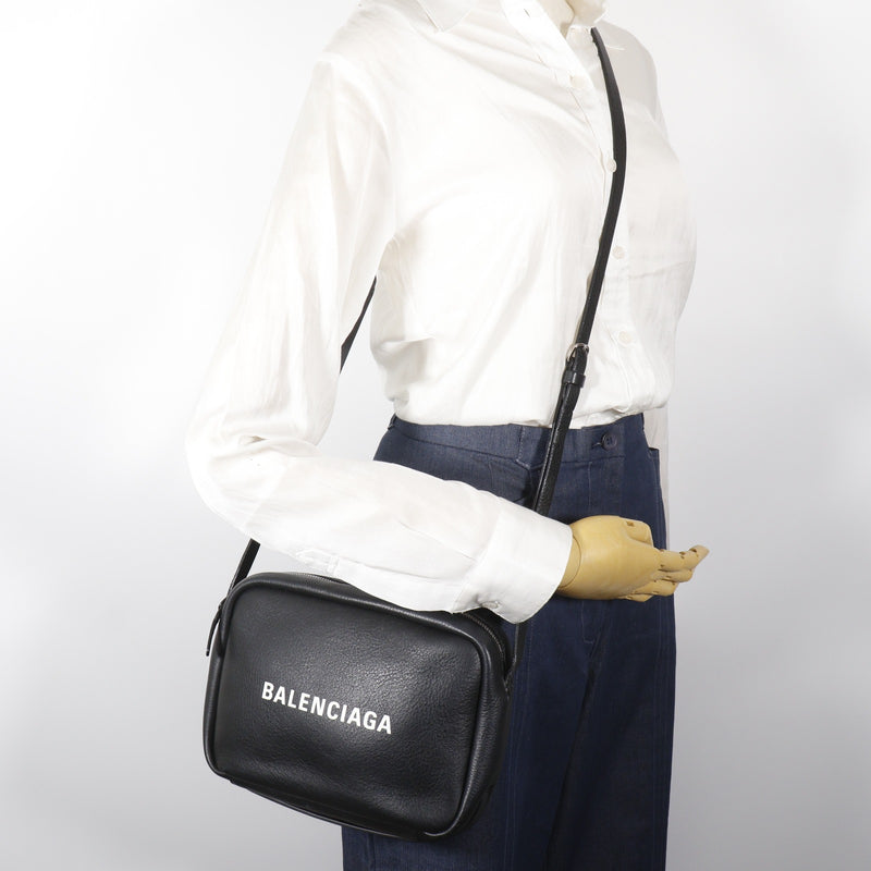 BALENCIAGA】バレンシアガ エブリデイ カメラバッグ ショルダーバッグ