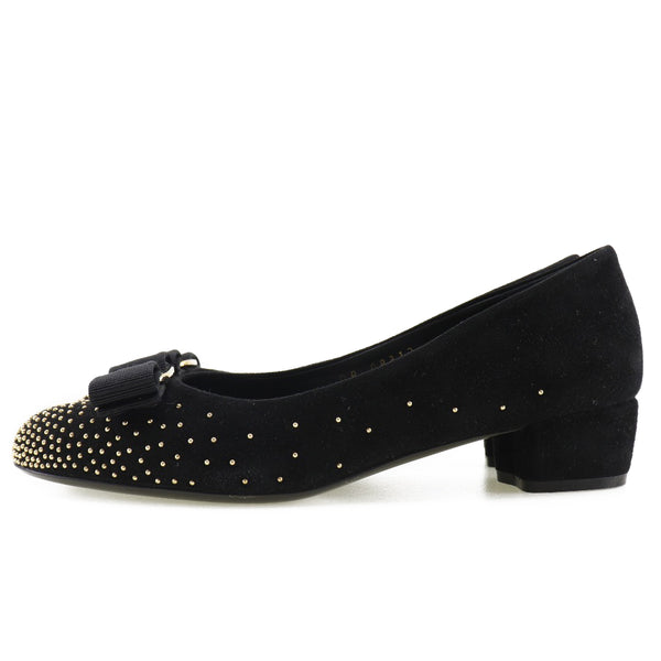 [Salvatore Ferragamo] Salvatore Ferragamo 
 Vala Studs Pumps 
 Swedo Black/Gold Bracket VALA STUDS Ladies