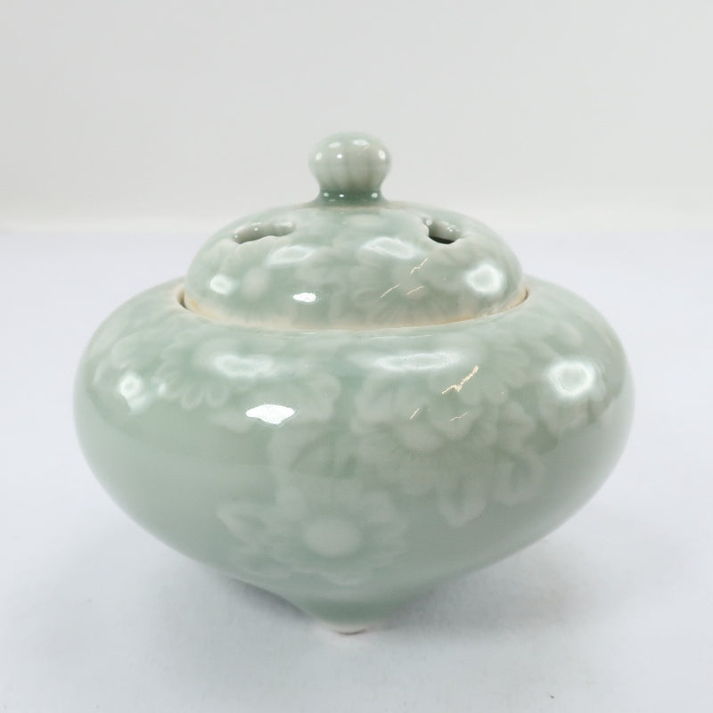 Douze génériques Sakaida Kakiemon Celadon Chrysanthemum Réflexion Brûle d'encens antique