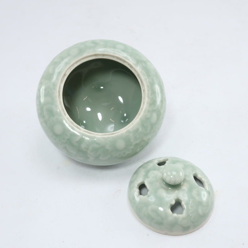 Douze génériques Sakaida Kakiemon Celadon Chrysanthemum Réflexion Brûle d'encens antique