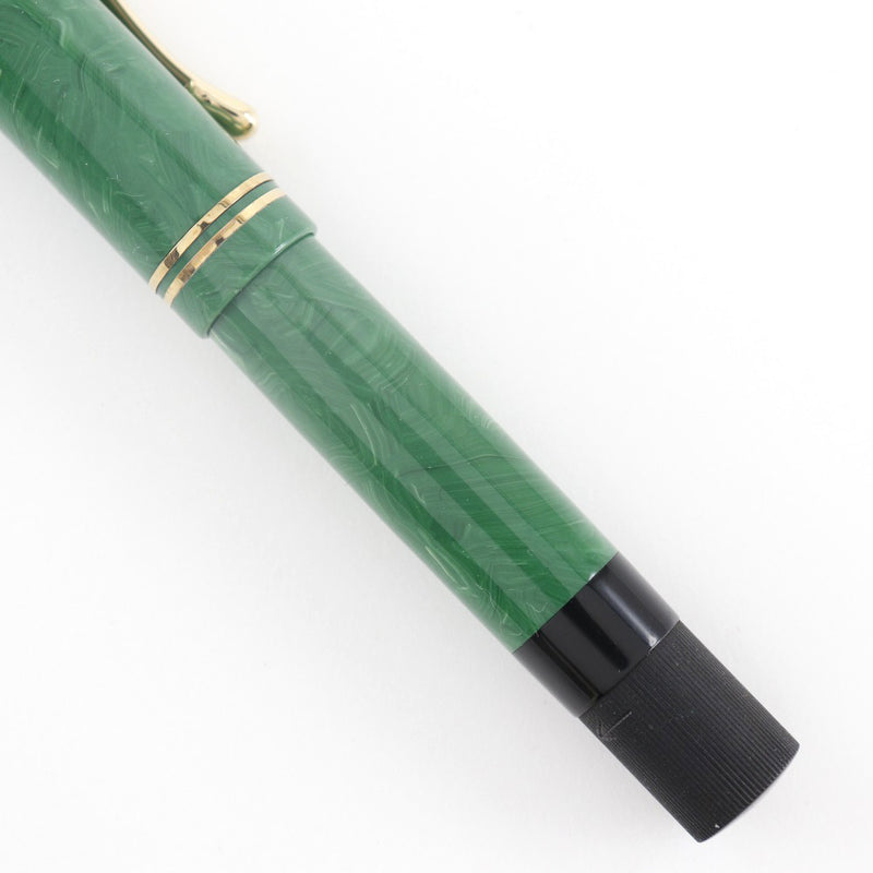 [Perikan] pelícano 
 Reimpresión 1935 pluma de fuente verde 
 Consejo de lápiz 18K (750) Edición limitada 1739/4000 Resina Standard1935 verde _a- rango
