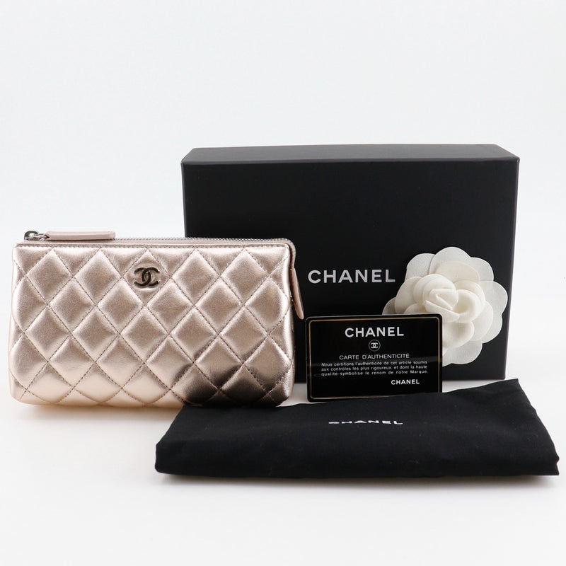 [CHANEL] Pochette Chanel Matelasse 
 A69259