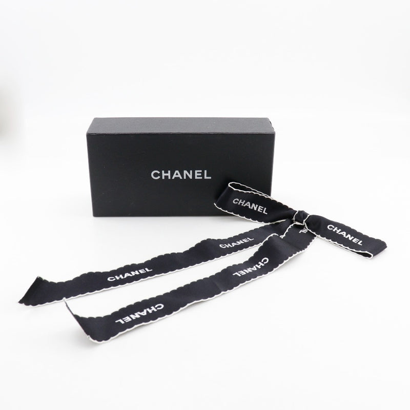 [Chanel] Broche du ruban de Chanel