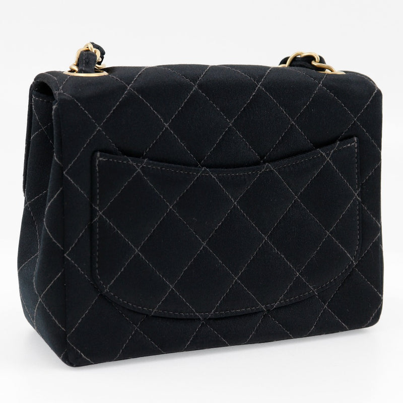 [Chanel] Chanel Mini -cadena de hombro de hombro Matelasse Satin Black Diagonal Shoulder Gurn Lock Mini Caquinhoulder Damas A-Rank