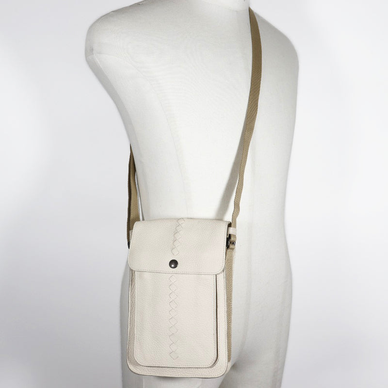 [Bottegaveneta] bottega veneta 
 Sac à bandoulière 
 Calf -off White Diagonal Snap Snap Bouton Men