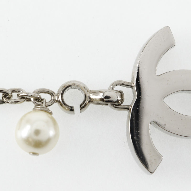 [CHANEL] Chanel COCO Mark Keychain charm A17950 Metal x fake pearl Silver 02C engraved COCO Mark Ladies