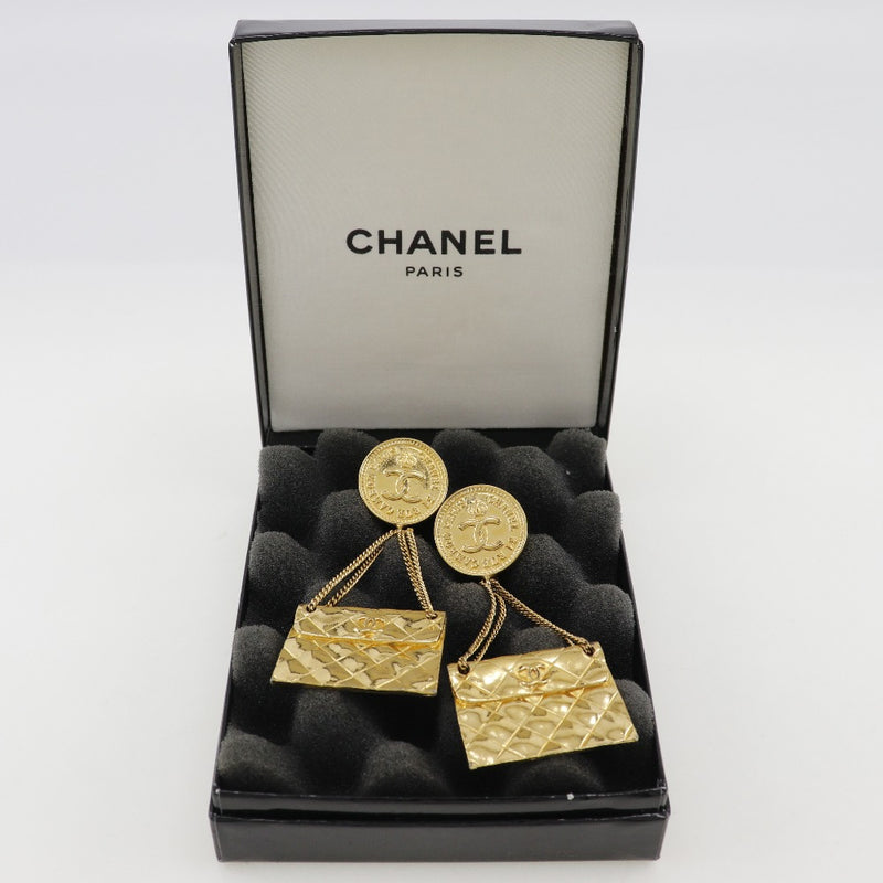 [CHANEL] Chanel 
 COCO Mark Earring
 MatelasseMotif Plated Gold 26 engraved stamps about 39.0g COCO Mark Ladies