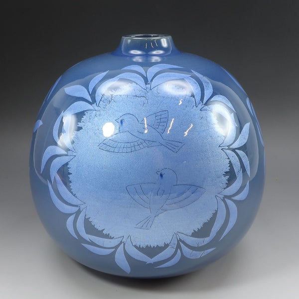 [KUTANIYAKI] Artículos Kutani, Kazuo Nakata, tinta, esmalte azul claro, forro plateado, jarrón con estampado de pájaros
