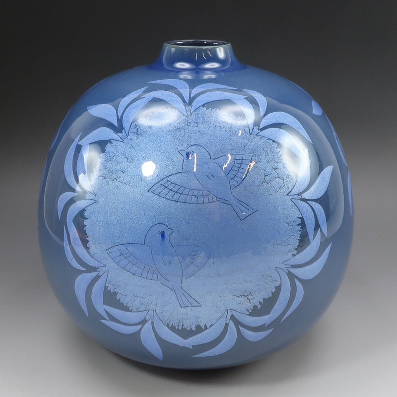 [KUTANIYAKI] Artículos Kutani, Kazuo Nakata, tinta, esmalte azul claro, forro plateado, jarrón con estampado de pájaros