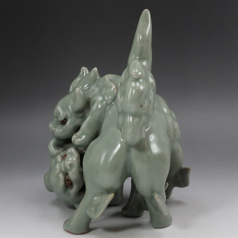 Mita celadon león adorno antiguo