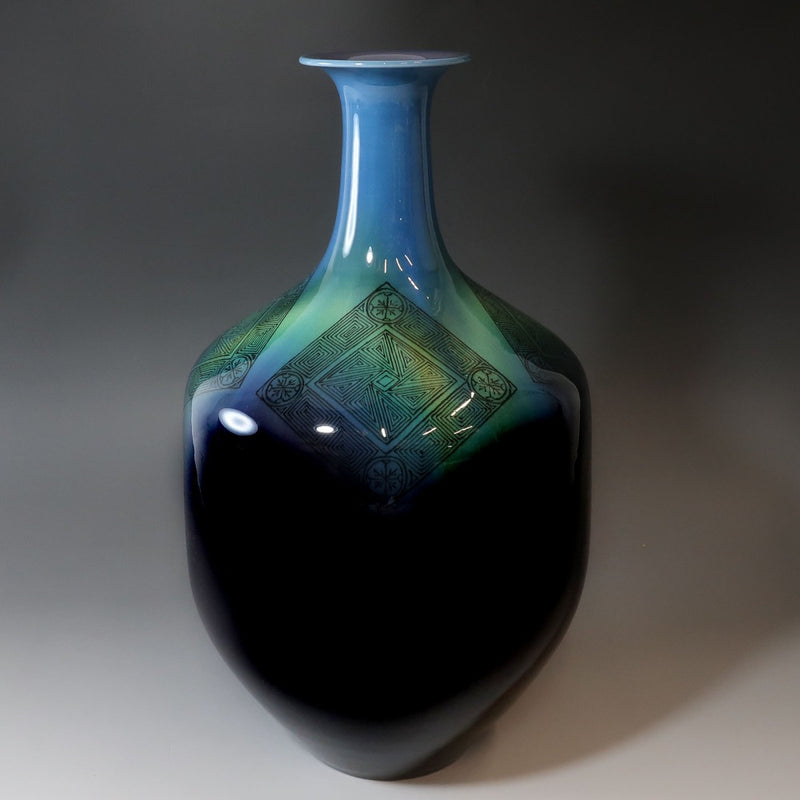 [KUTANIYAKI] Kutani ware Living National Treasure [Tercera generación Yasokichi Tokuda] Jarrón de diseño fino esmaltado Aoi Ming hecho