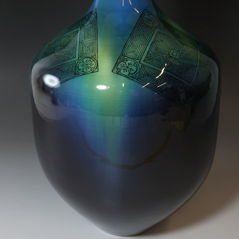 [KUTANIYAKI] Kutani ware Living National Treasure [Tercera generación Yasokichi Tokuda] Jarrón de diseño fino esmaltado Aoi Ming hecho