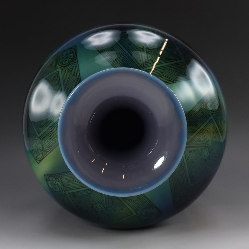 [KUTANIYAKI] Kutani ware Living National Treasure [Tercera generación Yasokichi Tokuda] Jarrón de diseño fino esmaltado Aoi Ming hecho