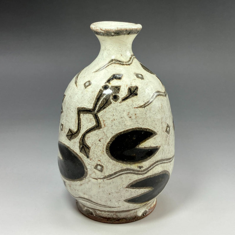 도이 교지가 만든 상감 가면 술병 식기