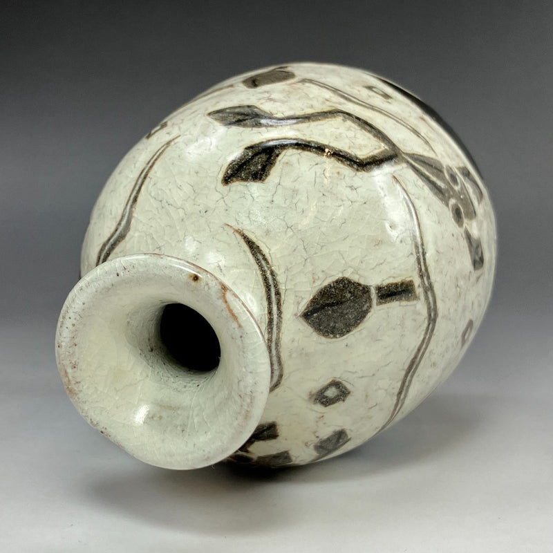 도이 교지가 만든 상감 가면 술병 식기