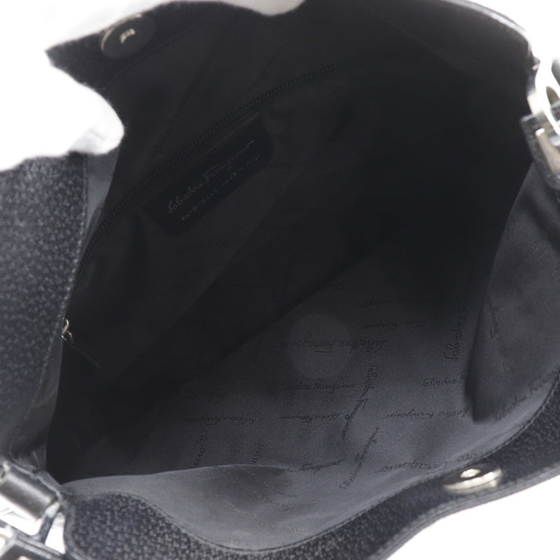 [Salvatore Ferragamo] Salvatore Ferragamo Gancini Shoulder Bag
 AU-21-2426