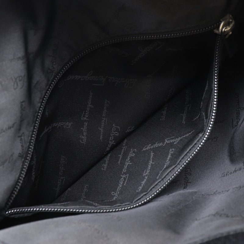 [Salvatore Ferragamo] Salvatore Ferragamo Gancini Shoulder Bag
 AU-21-2426