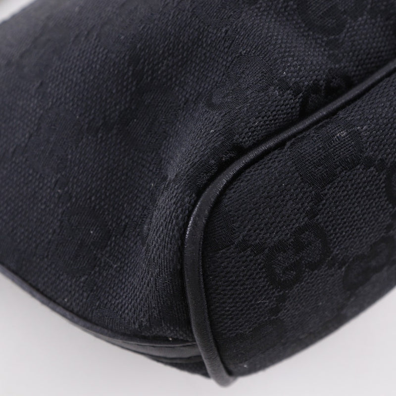 [구찌] 구찌 
 액세서리 파우치 핸드백 
 07198 GG 캔버스 블랙 핸드백 지퍼 악세서리 파우치 여성용