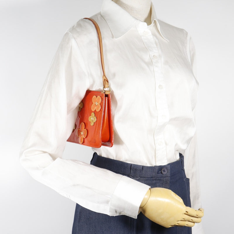 [LOUIS VUITTON]LOUIS VUITTON
 Bolso de hombro Lexington con flores 
 Bolsa de accesorios M92247 MonogramVernis Naranja VI1011 Flor grabada Hombro Cremallera Flor lexington Damas